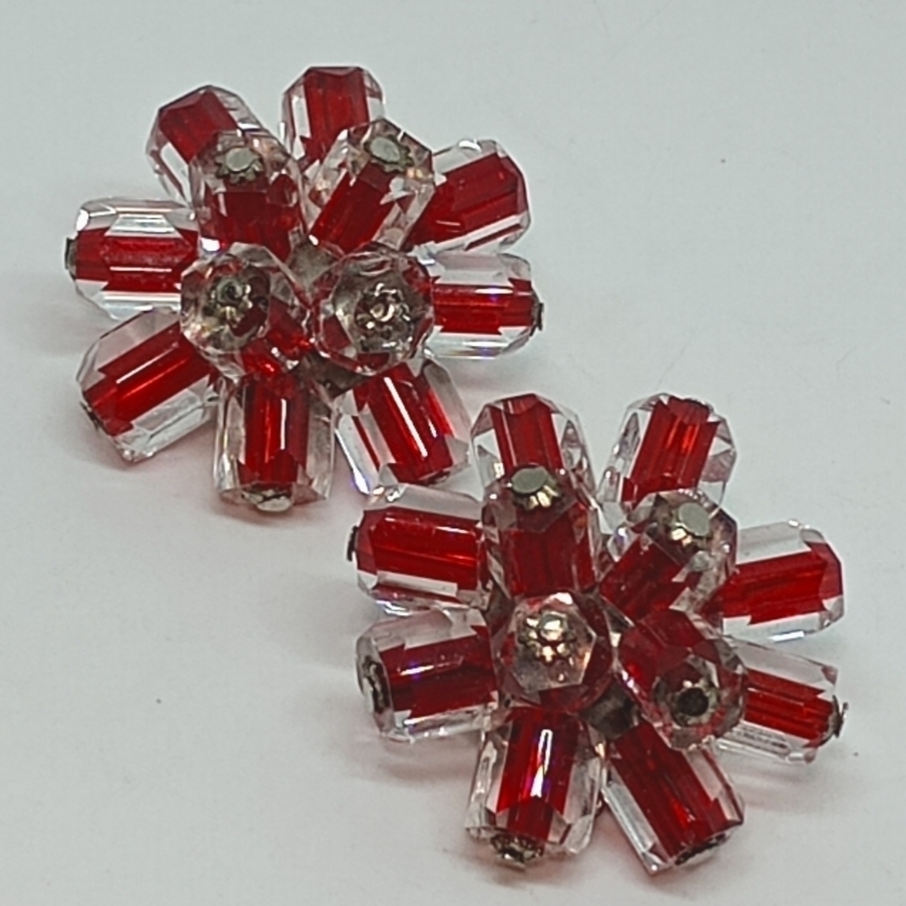 * vintage Japan red striped glass bead s flower clip on earrings